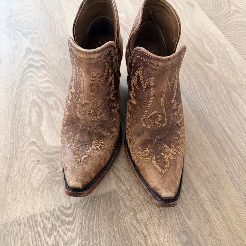 Ariat Brown Distressed Leather Western Ankle Boots